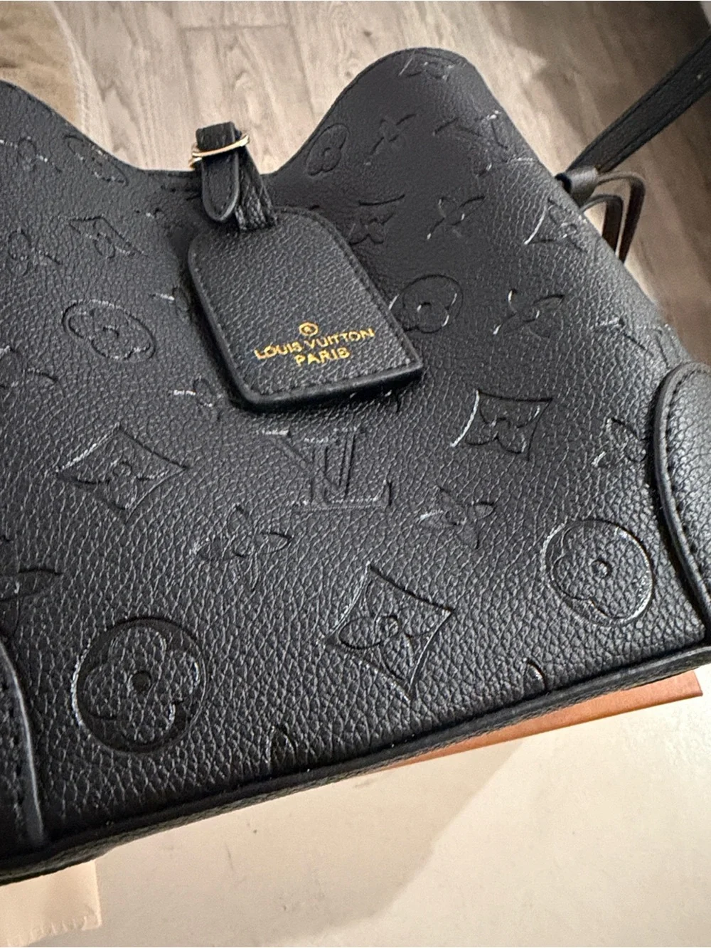 Black fashion purse